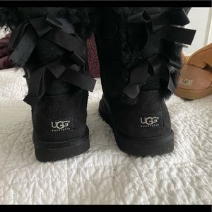 Black Bailey Bow UGG boots